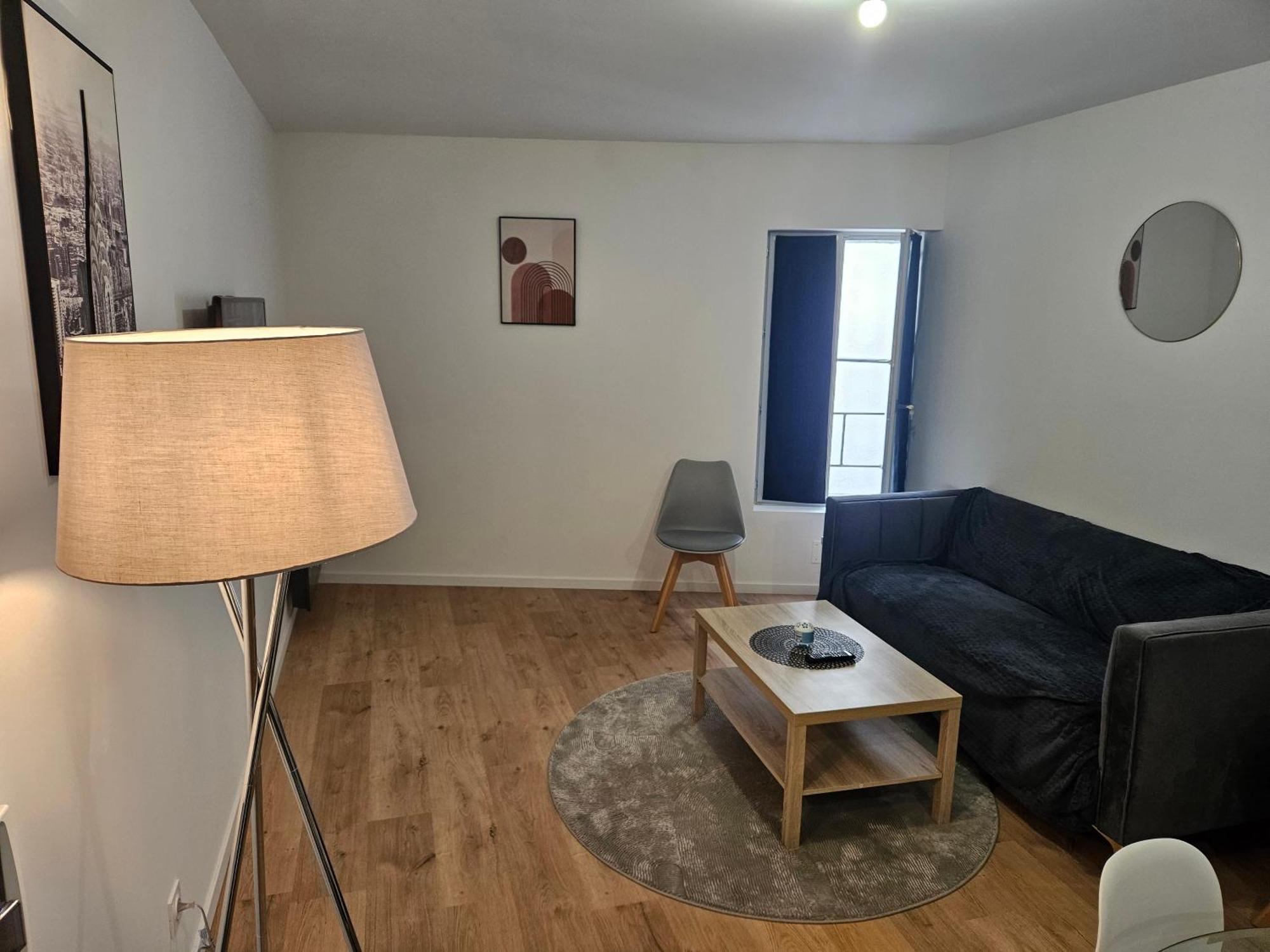 T2 Chaleureux, Calme Et Entierement Renove. Apartamento Béziers Exterior foto