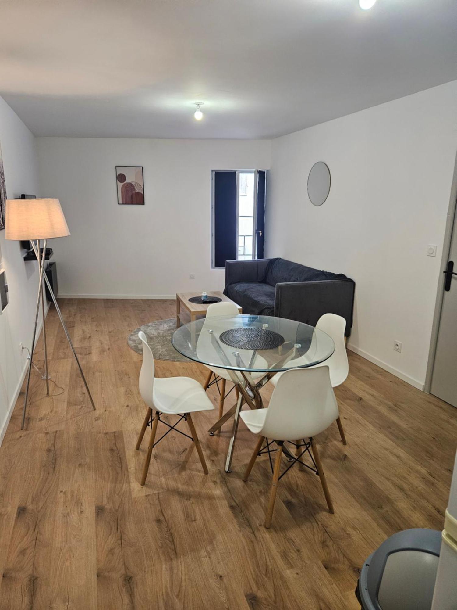 T2 Chaleureux, Calme Et Entierement Renove. Apartamento Béziers Exterior foto